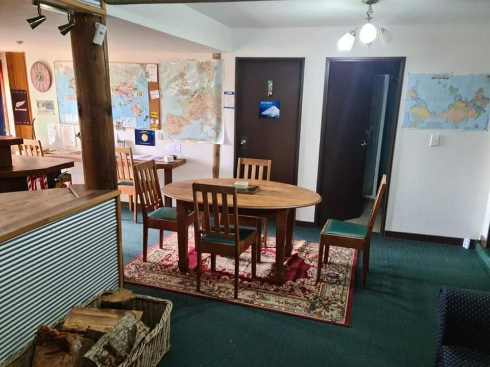 Albergue Rusty Nail Backpackers Taihape Exterior foto
